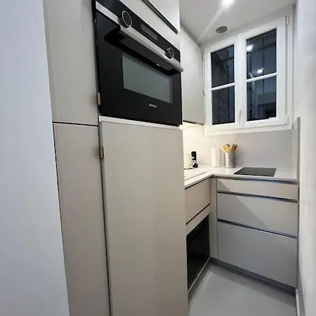 Luxe Place Apartment Paris
